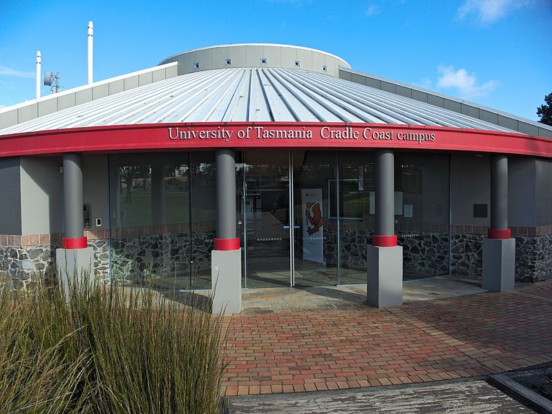 File:University-of-Tasmania-Cradle-Coast-20161012-001.jpg