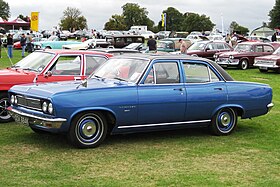 Vauxhall Viscount first registered May 1972 3300cc.JPG