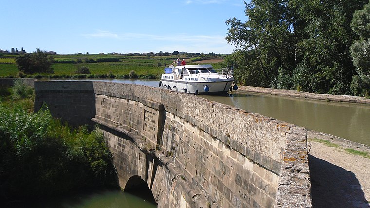 Cesse Aqueduct - Wikipedia