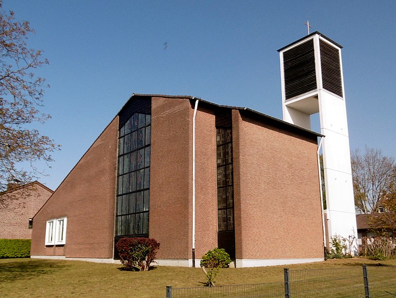 File:Versöhnungskirche, Aachen-Eilendorf.JPG