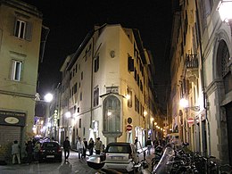 Via del sole via delle belle par night.jpg donne