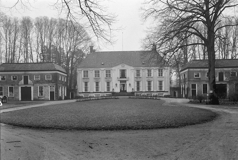 File:Vooraanzicht - Veenklooster - 20239005 - RCE.jpg