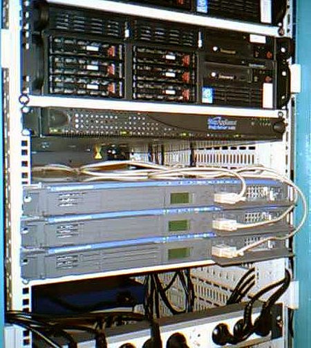 Wikimedia Paris servers front 1218 144219X.jpg