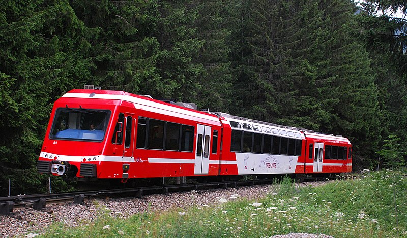 File:Z850 EMU at La Joux.jpg