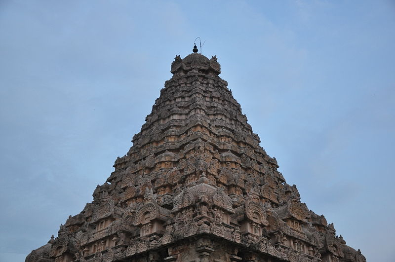 File:"A Architecture of Brihadisvara Temple of Gangaikonda Cholapuram Tower Top".JPG