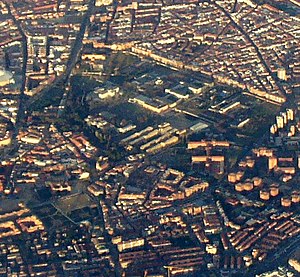 (Puerta Bonita) Vista aérea de Madrid (España) 02 (cropped).jpg