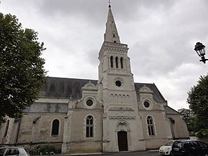 Église Saint-Cyr-et-Sainte-Julitte de Contres 01.JPG