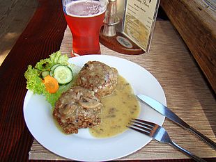 Hreczki (buckwheat and quark burgers) with a glass of beer