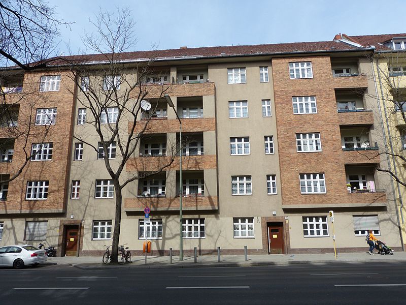 File:130420-Steglitz-Schildhornstraße-16-17.JPG