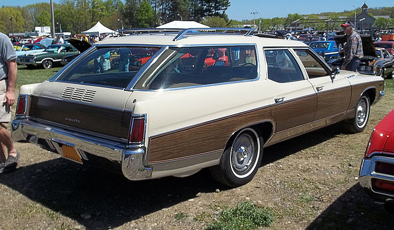 File:1971 Buick Estate wagon rear.jpg