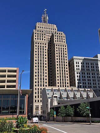 <span class="mw-page-title-main">First National Bank Building (Saint Paul, Minnesota)</span> Skyscraper in downtown Saint Paul, Minnesota