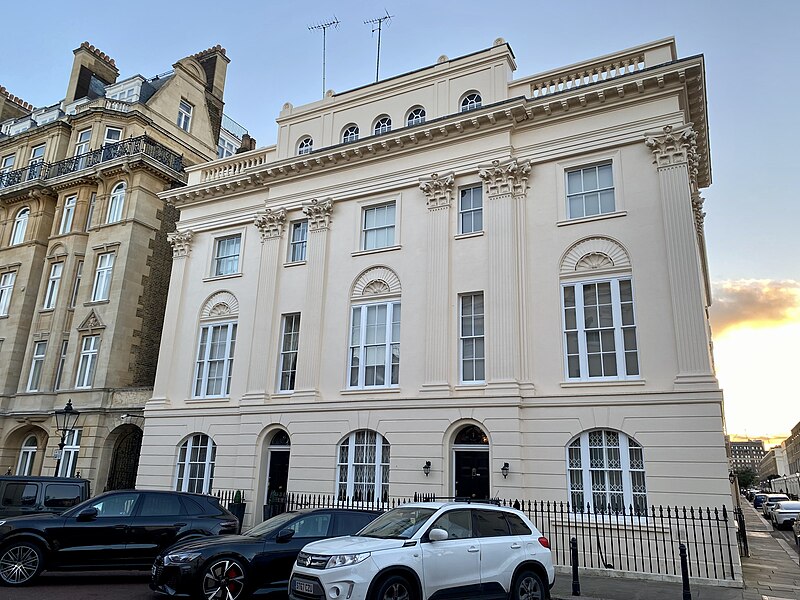 File:6 and 7 Upper Harley Street, Marylebone, February 2023.jpg