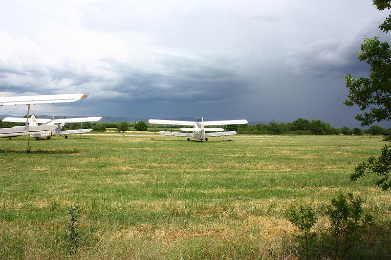 File:Aerodrom Suševo (6).JPG