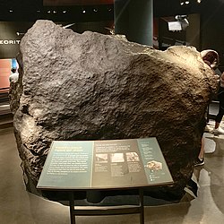 Ahnighito AMNH, 34 tons meteorite.jpg