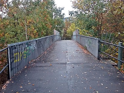 So kommt man zu dem Waldbacher Weg mit den Öffentlichen - Mehr zum Ort Hier