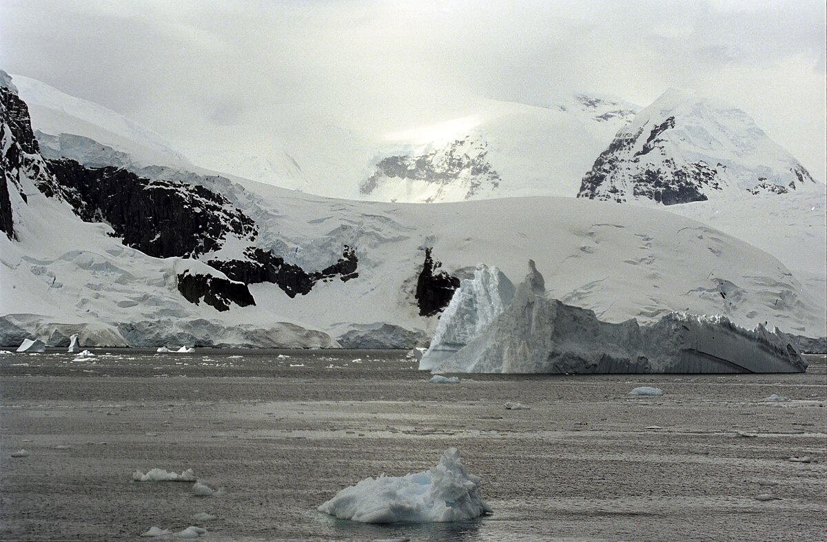 File Antarctica Js 27 Wikimedia Commons