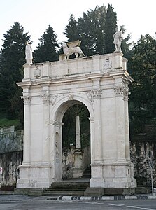 Arco delle Scalette (Vicenza) 20081203-1.jpg