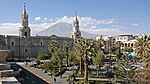 Arequipa, Plaza de Armas and Volcan El Misti - panoramio.jpg