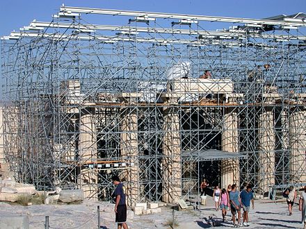 Prace konserwatorskie na Akropolu ateńskim