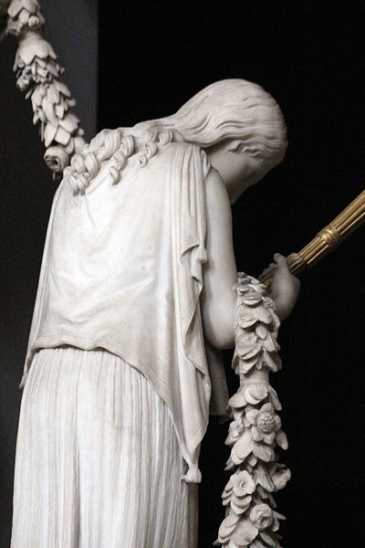 File:Augustinerkirche - Canova - Details - 1.jpg