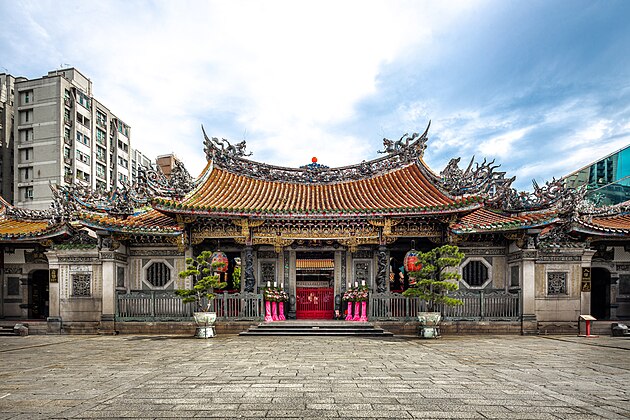 Bangka Lungshan Temple (艋舺龍山寺)