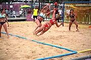 Deutsch: Beachhandball bei den Olympischen Jugendspielen 2018; Tag 5, 10. November 2018; Mädchen, Hauptrunde - Ungarn-Paraguay 2:0 English: Beach handball at the 2018 Summer Youth Olympics at 11 October 2018 – Girls Main Round – Hungary-Paraguay 2:0