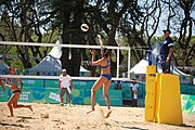 Deutsch: Beachvolleyball bei den Olympischen Jugendspielen 2018; Tag 8, 14. Oktober 2018; Mädchen, Achtelfinale – Mexiko-China 0:2 (15–21/16–21) English: Beach volleyball at the 2018 Summer Youth Olympics at 14 October 2018 – Girls Round of 16 – Mexico-China 0:2 (15–21/16–21)