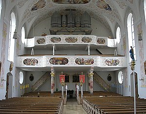 Bernbeuren Pfarrkirche 3.jpg