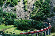 44. KW Der Bernina Express in Brusio im Kanton Graubünden (Juli 2007).