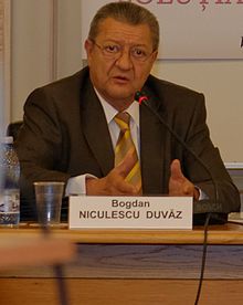 Bogdan Niculescu-Duvaz la Atelierele Viitorului - Editia a III-a, Palatul Parlamentului (10775573473).jpg
