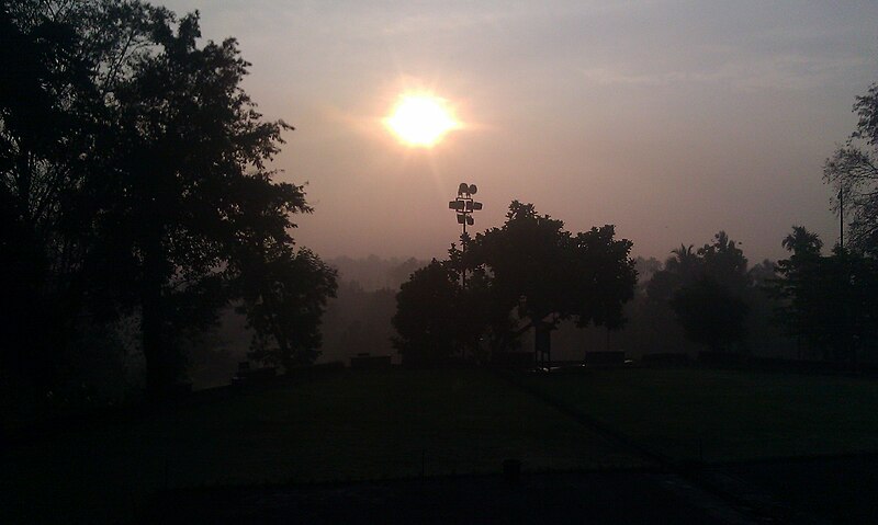 File:Borobudur-2012-02-26-05.jpg