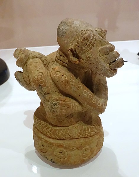 File:Bound figure, Jenne people, Jenne-Jeno, Inland Niger Delta region, Mali, c. 12th to 15th century AD, terracotta - Krannert Art Museum, UIUC - DSC06152.jpg
