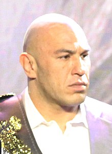 Brandon Vera c. Mauro Cerilli Conquest of Champions (recadrée) .jpg