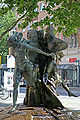 Brunnen "Befreiung des Menschen aus starren Bindungen und Normen" in der Friedrich-Wilhelm-Straße, Braunschweig