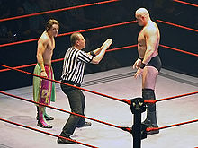 Kendrick facing Snitsky during 2007 Brian-Kendrick-&-Snitsky-Faceoff,-RLA-Melb-10.11.2007.jpg