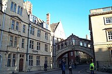The NW end of New College Lane, including the Bridge of Sighs. Bridge of Sighs Oxford 20040124.jpg