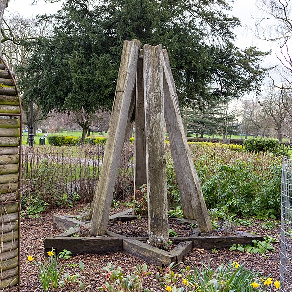 File:Bruce Castle Holocaust Sculpture (2).jpg