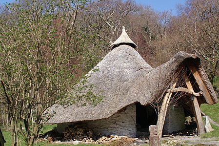 Cae Mabon Round House