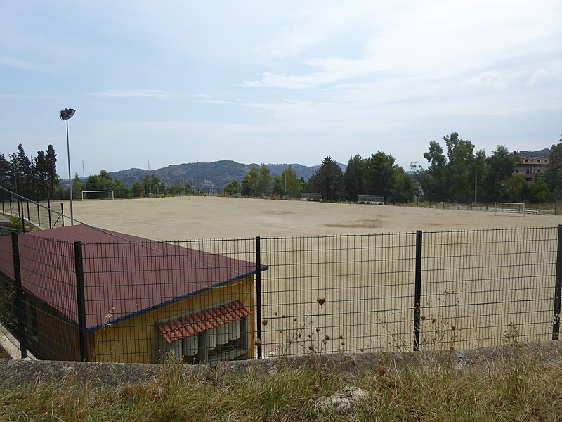 File:Campo di calcio della Stilese (2018).jpg