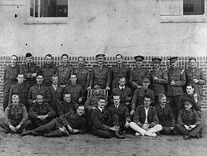سجناء كنديون في ألمانيا، 1917.