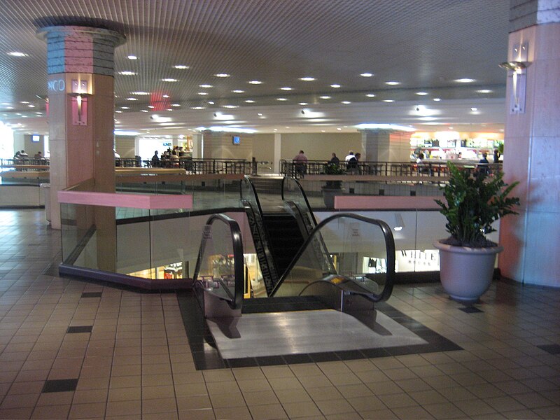 File:CanalPlace20Oct08Escalators3.jpg