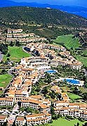 Luchtfoto van het vakantiedorp Cap Esterel.