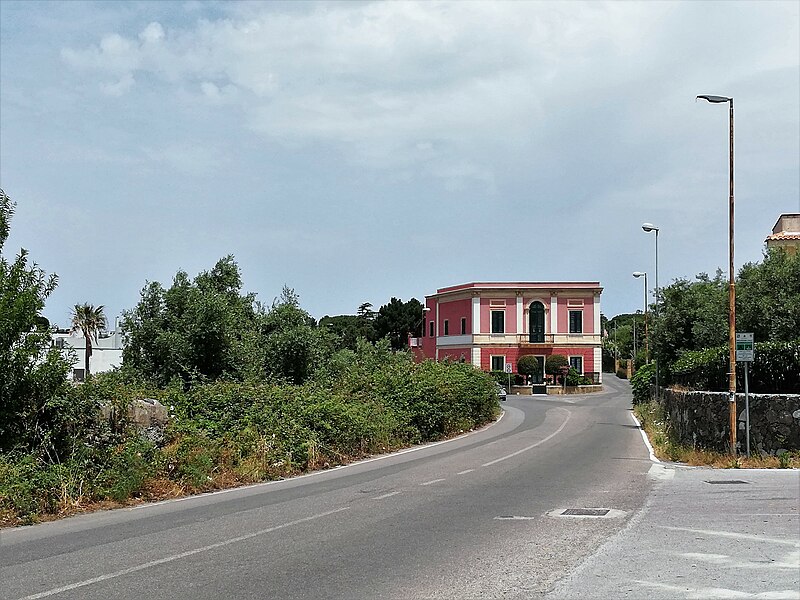 File:Capo Milazzo 15 06 2019 73.jpg