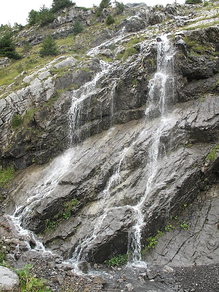 File:Cascades des Confins.jpg