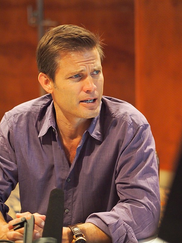 Van Dien in 2013