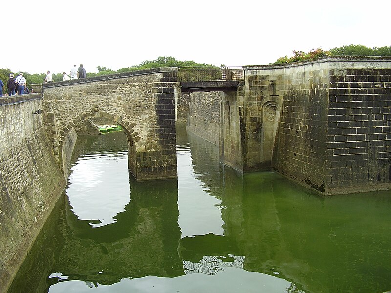 File:Château de Chenonceau 2008 PD 12.JPG