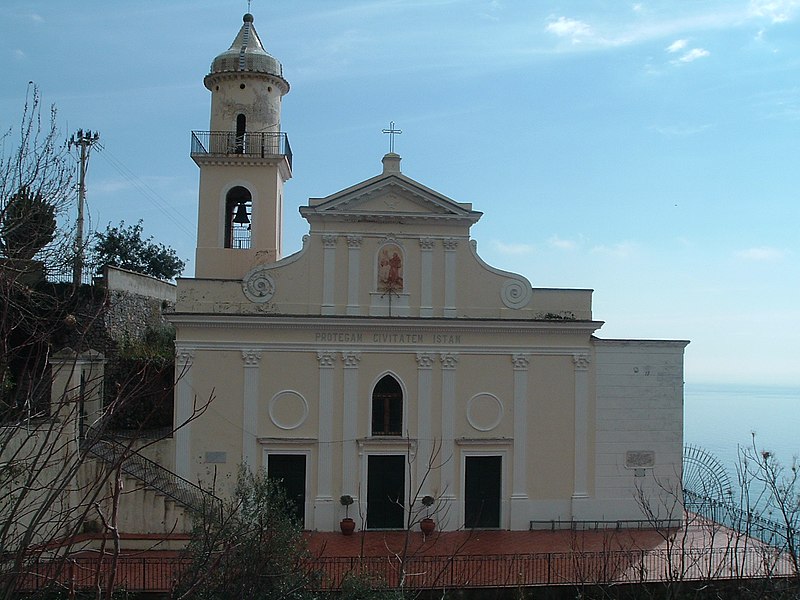 Exterior de la iglesia de San Juan Bautista Di Mess - Opera propria, CC BY-SA 3.0, https://commons.wikimedia.org/w/index.php?curid=2681198