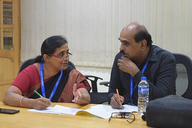 Educators at Christ University discussing the benefits and challenges of using Wikimedia projects in the classroom