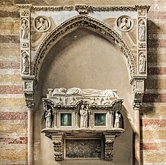 Church of the Eremitani (Padua) - Interior Tomb of Jacopo II da Carrara.jpg