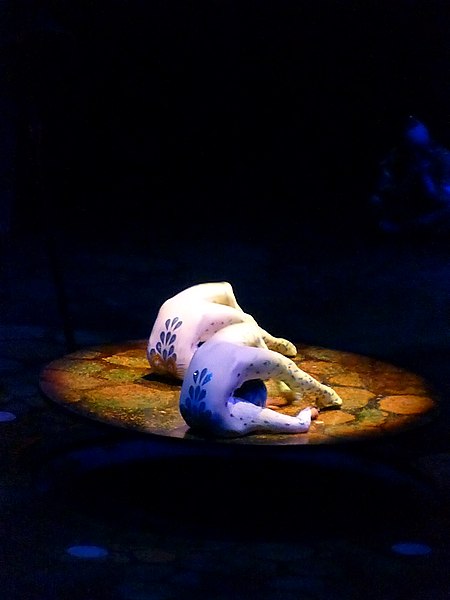 File:Cirque du Soleil Istanbul 2012 Alegria 1200612 nevit.jpg